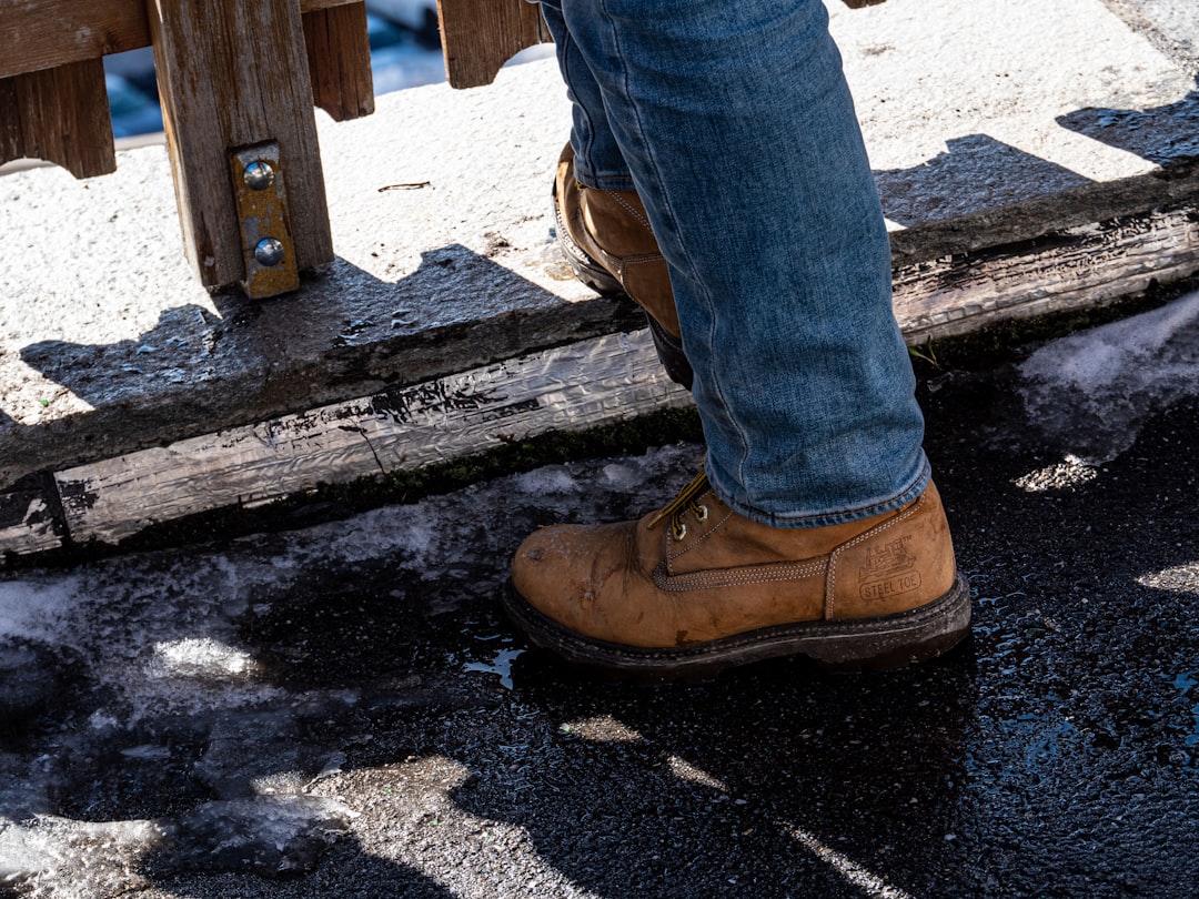 Ariat Men’s Rebar M4 Low Rise DuraStretch Bootcut Jean