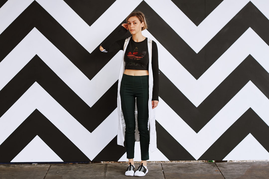 Baggy Leggings: The Complete Buying Guide for the Loose-Fit Era