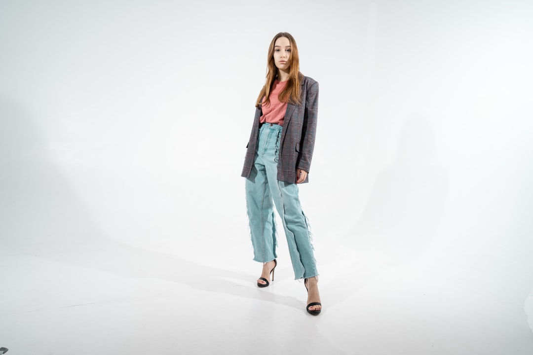 Boyfriend Cut Jeans: Fit Guide and Brand Picks