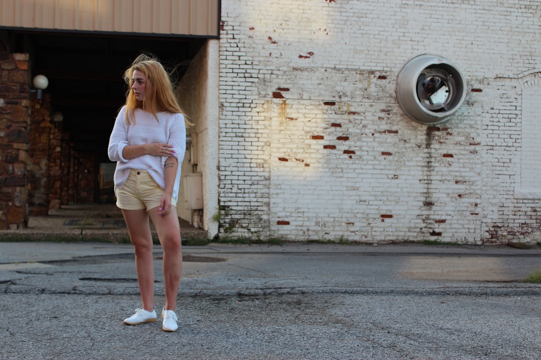Brown Denim Shorts: Styling Guide and Honest Picks
