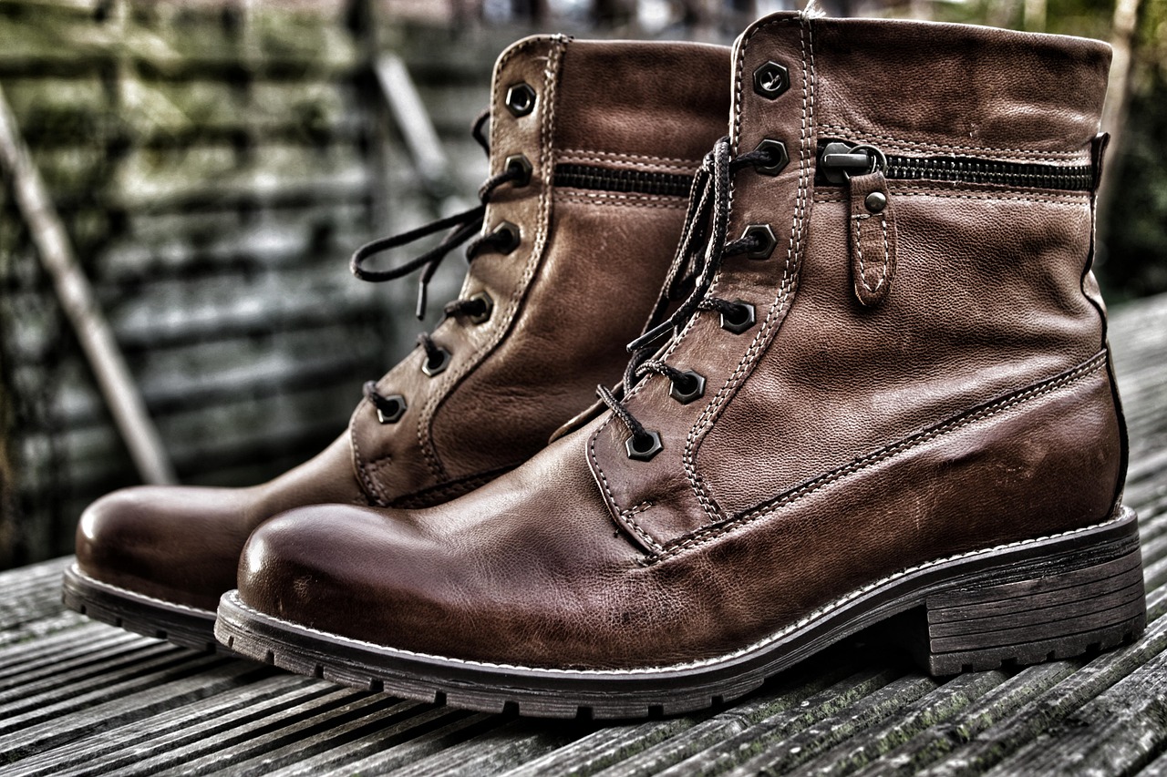 Lucchese Women's Cowboy Boots: What to Know Before You Buy