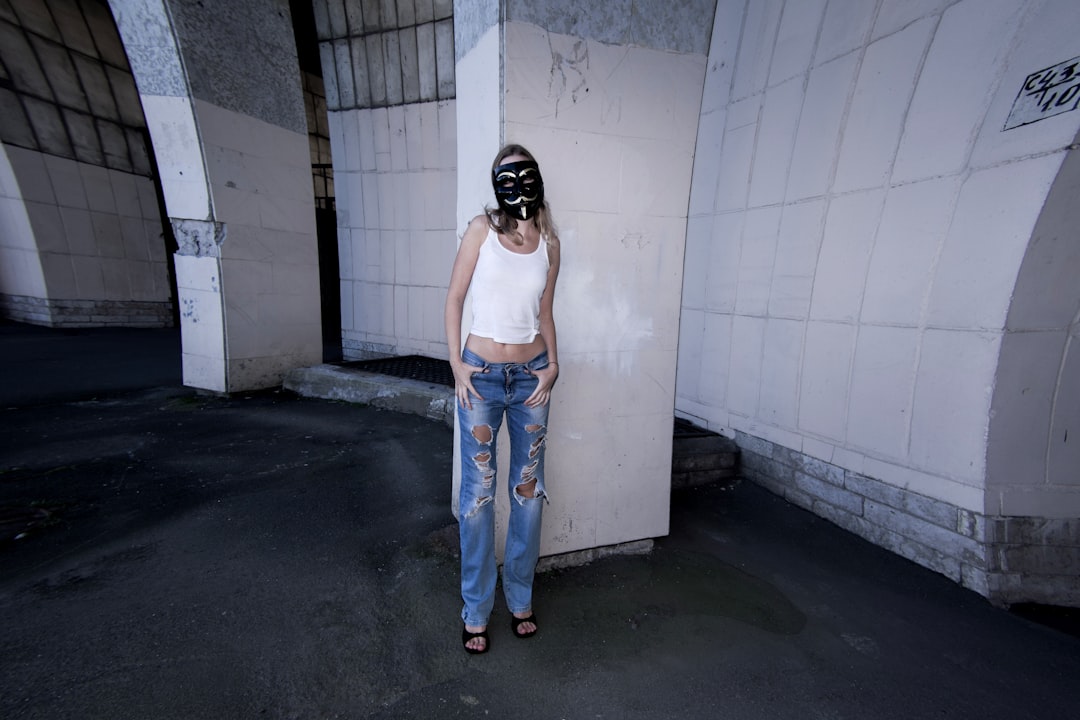 Ultra Baggy Jeans: Our Honest Review After Wearing Them