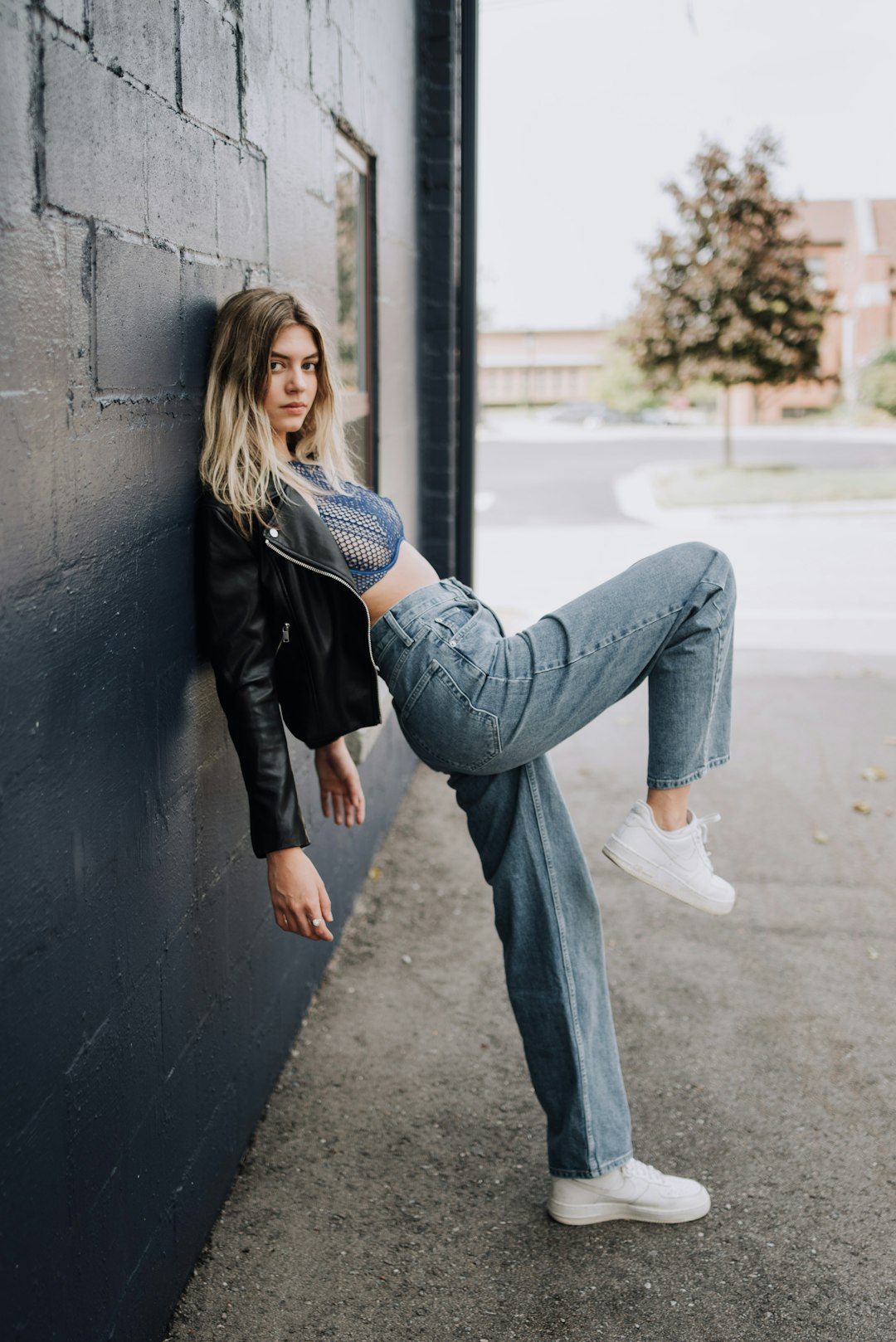 Paige Women’s Cindy High Rise Straight Jean